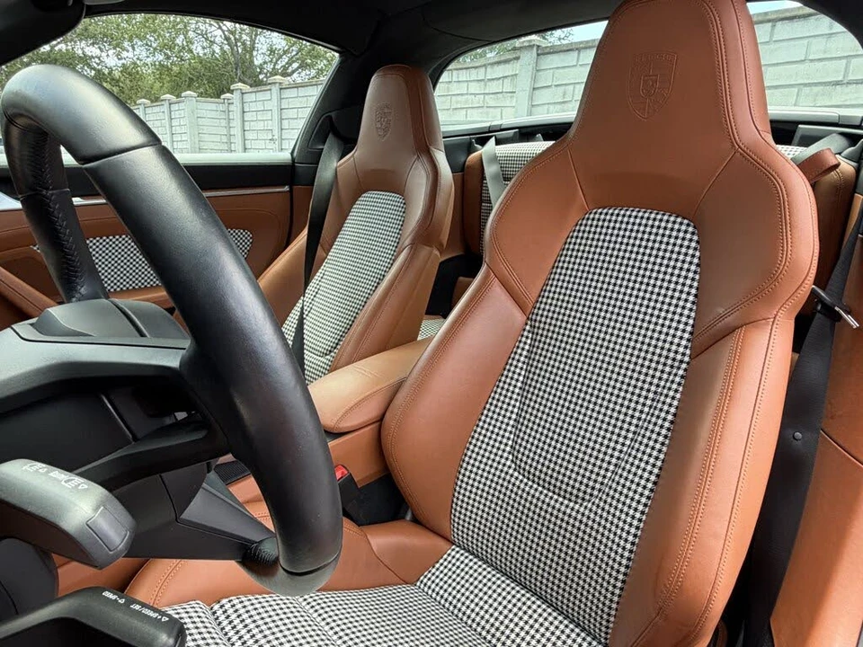2023 Porsche 992 Targa 4 & 4S - Image 5 of 31