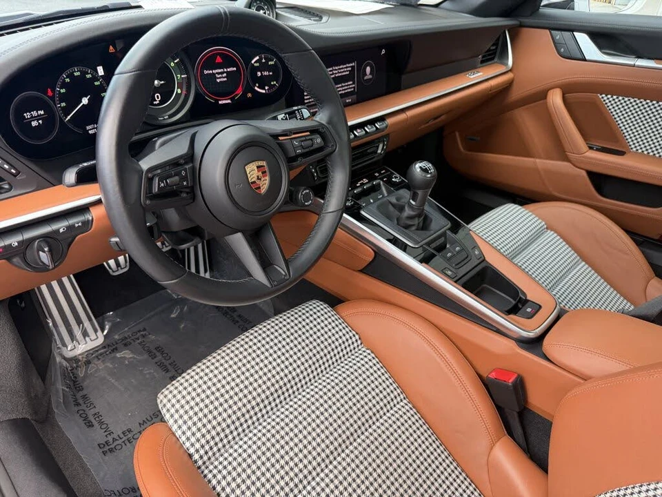 2023 Porsche 992 Targa 4 & 4S - Image 15 of 31