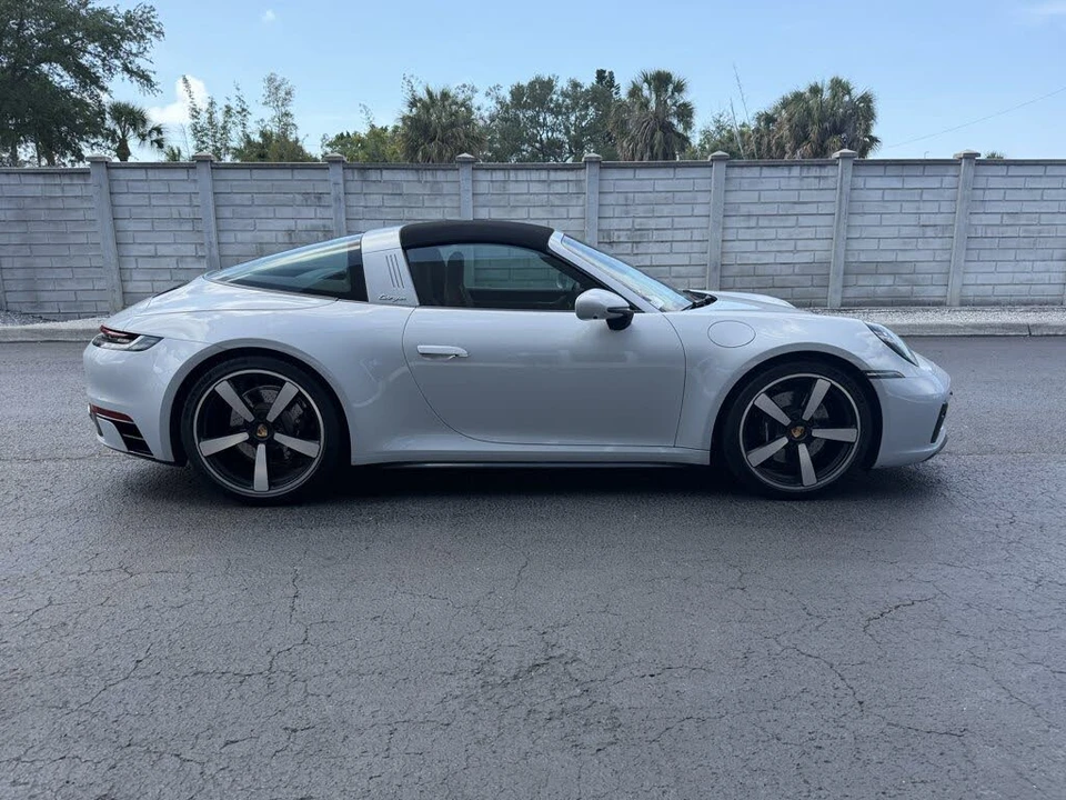 2023 Porsche 992 Targa 4 & 4S - Image 7 of 31