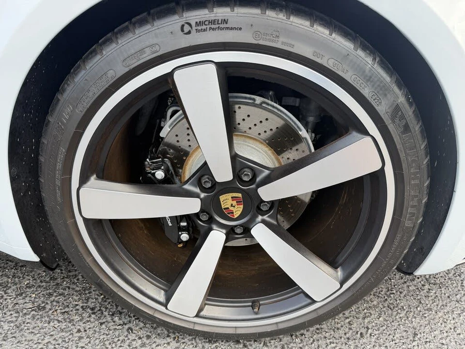 2023 Porsche 992 Targa 4 & 4S - Image 10 of 31