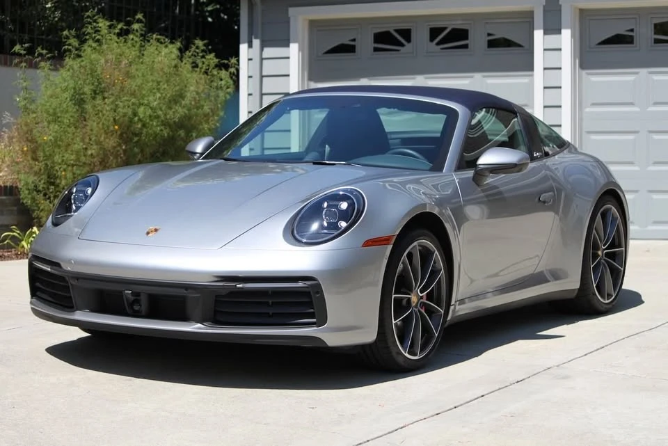2023 Porsche 992 Targa 4 & 4S - Image 9 of 9