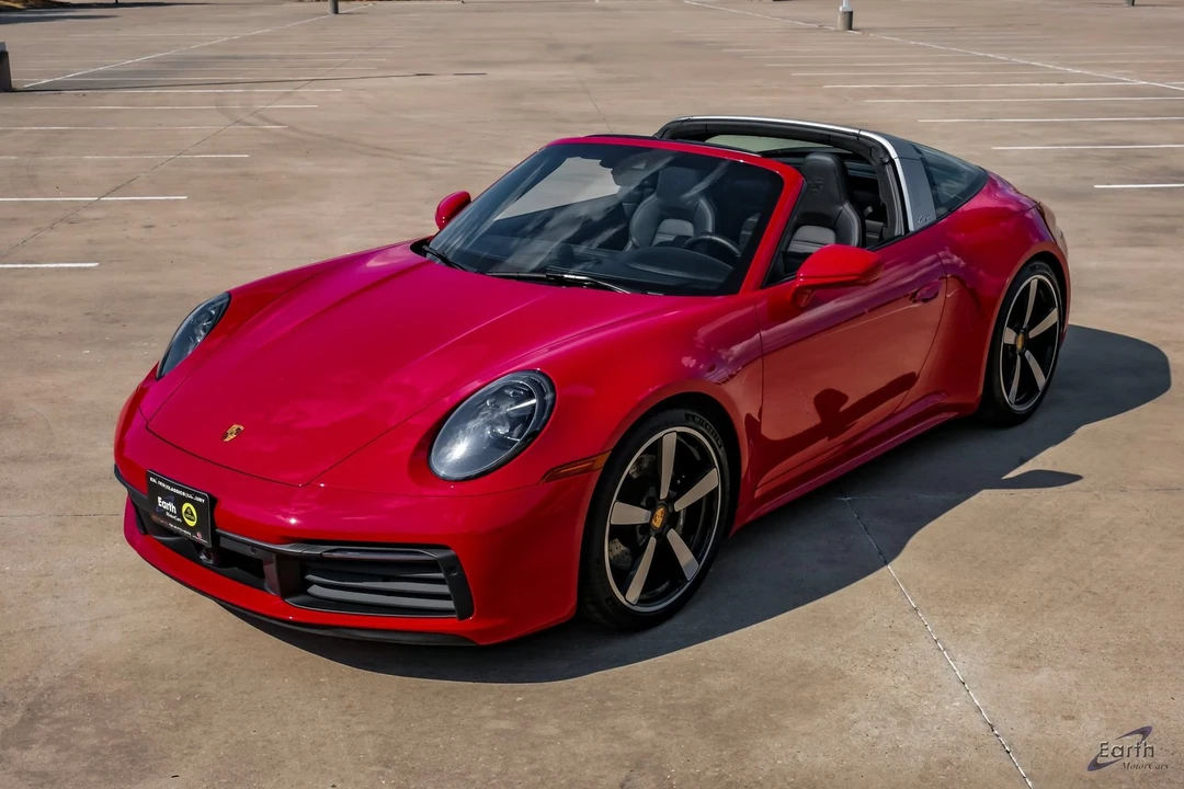 2023 Porsche 992 Targa 4 & 4S - Image 7 of 31