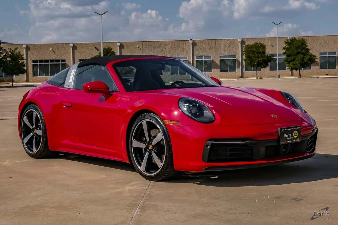 2023 Porsche 992 Targa 4 & 4S - Image 23 of 31