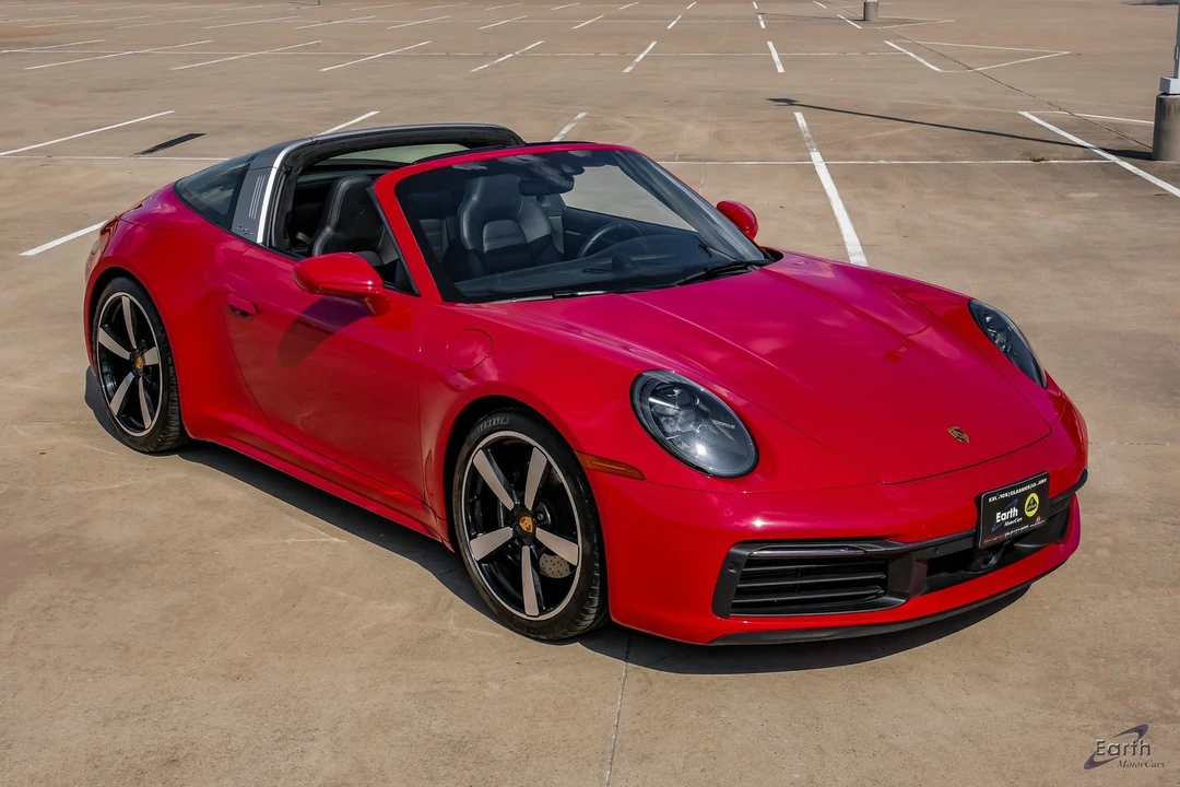 2023 Porsche 992 Targa 4 & 4S - Image 25 of 31