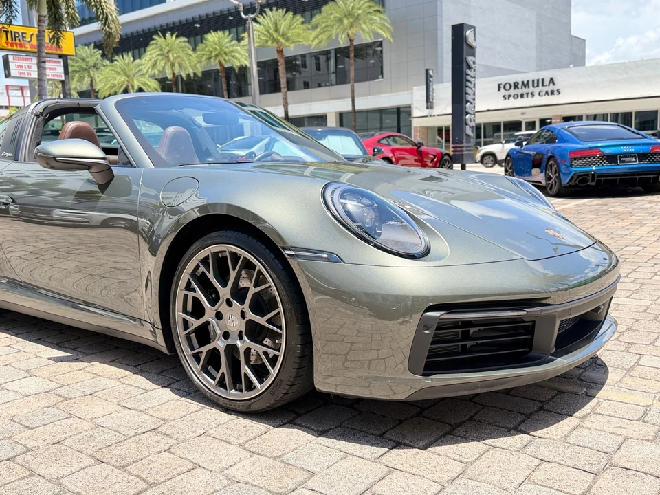 2023 Porsche 992 Targa 4 & 4S - Image 8 of 31