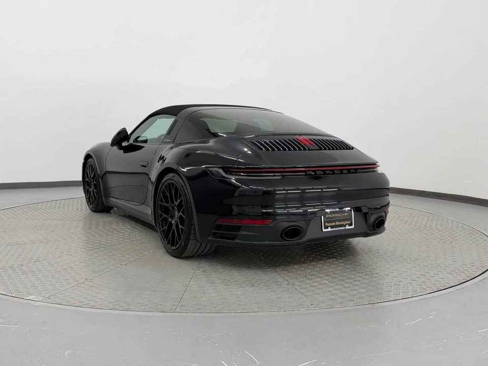 2023 Porsche 992 Targa 4 & 4S - Image 3 of 5