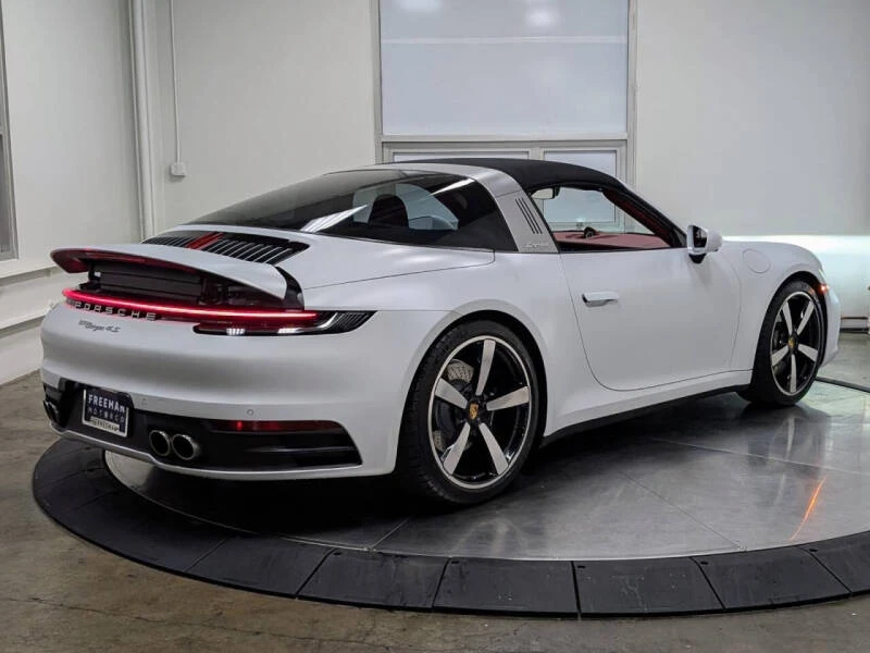 2023 Porsche 992 Targa 4 & 4S - Image 16 of 31