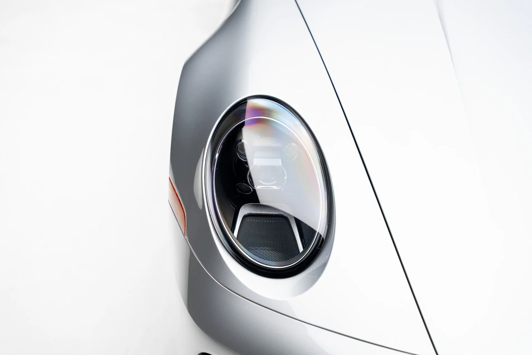 2023 Porsche 992 Targa 4 & 4S - Image 14 of 21