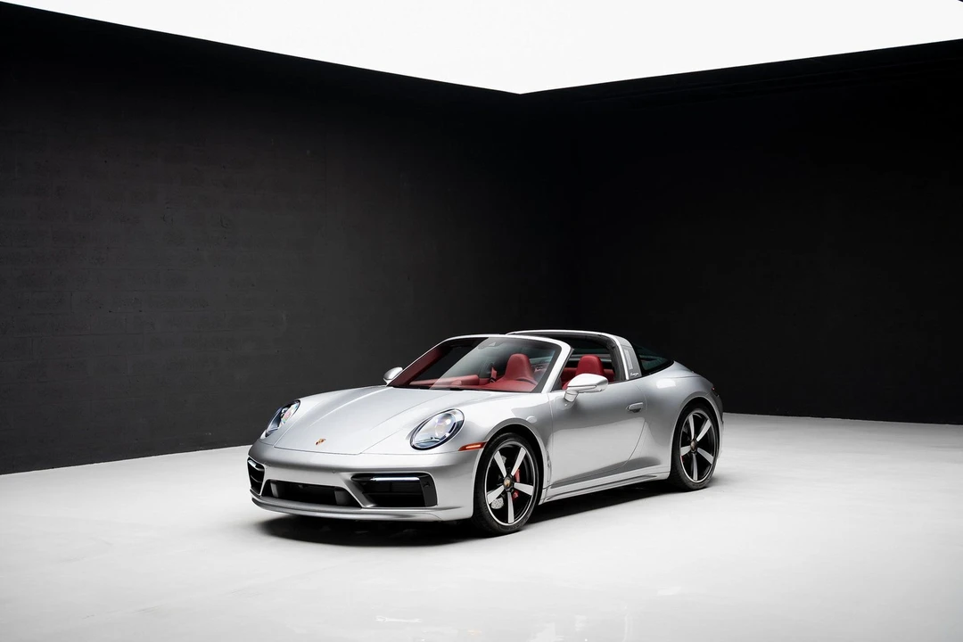 2023 Porsche 992 Targa 4 & 4S - Image 6 of 21