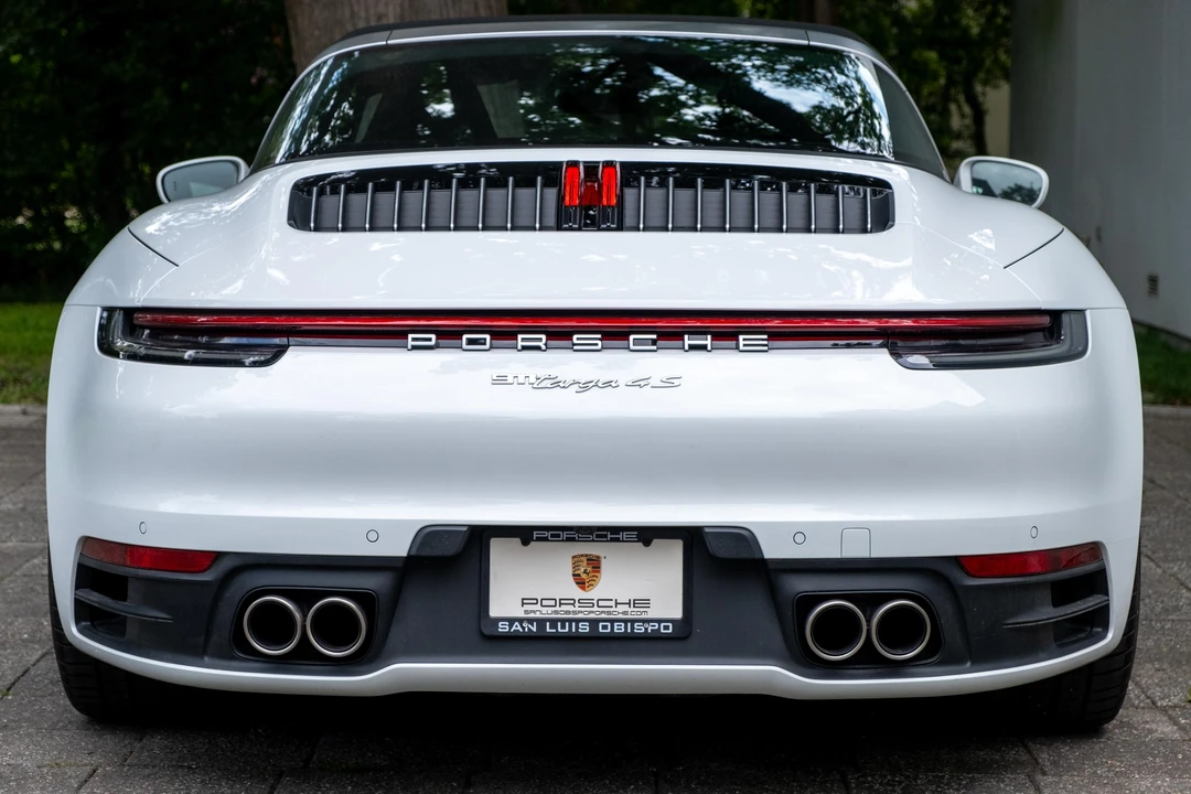 2023 Porsche 992 Targa 4 & 4S - Image 17 of 31
