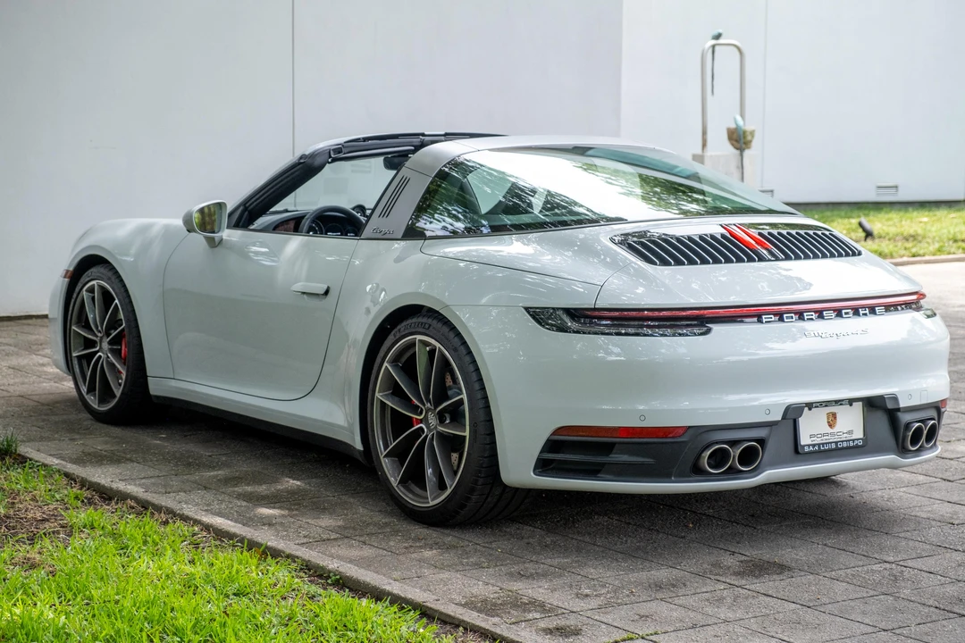 2023 Porsche 992 Targa 4 & 4S - Image 10 of 31
