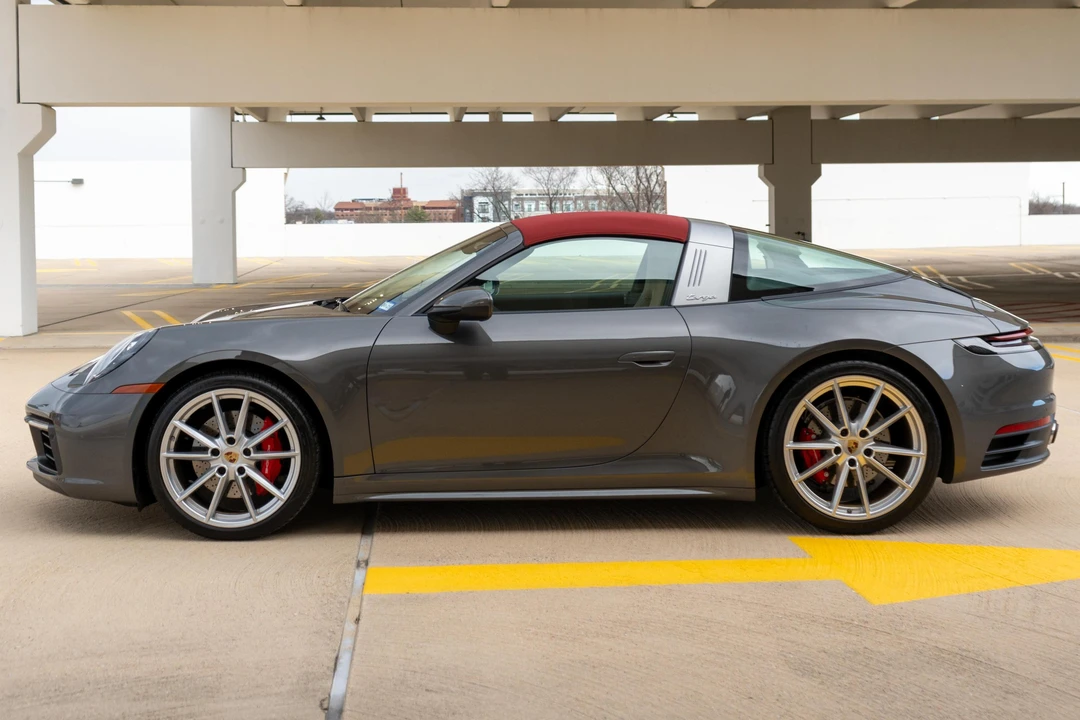 2023 Porsche 992 Targa 4 & 4S - Image 3 of 31