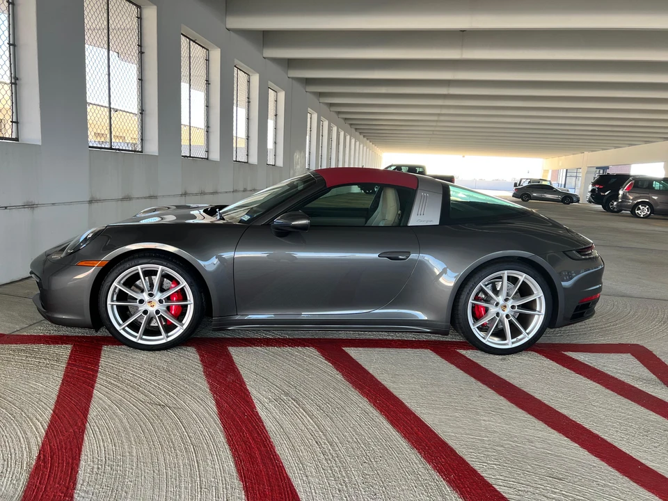 2023 Porsche 992 Targa 4 & 4S - Image 15 of 31