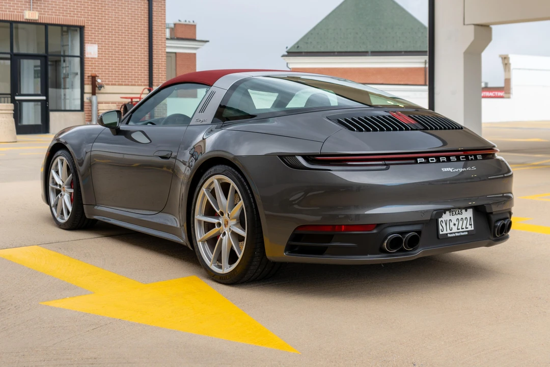 2023 Porsche 992 Targa 4 & 4S - Image 16 of 31