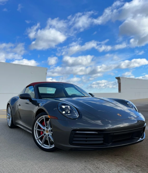 2023 Porsche 992 Targa 4 & 4S - Image 26 of 31