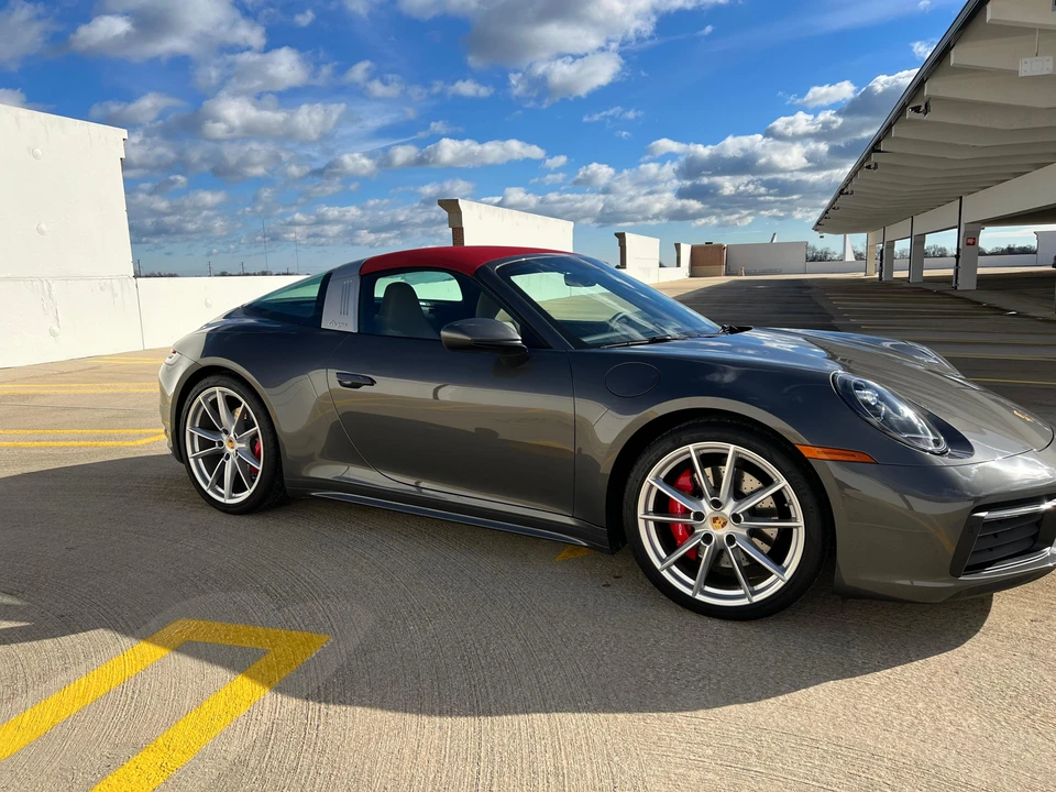 2023 Porsche 992 Targa 4 & 4S - Image 24 of 31