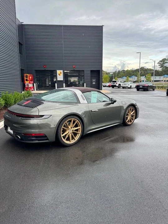 2023 Porsche 992 Targa 4 & 4S - Image 5 of 5