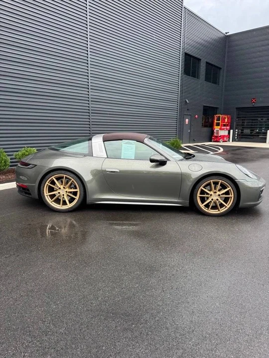 2023 Porsche 992 Targa 4 & 4S - Image 4 of 5