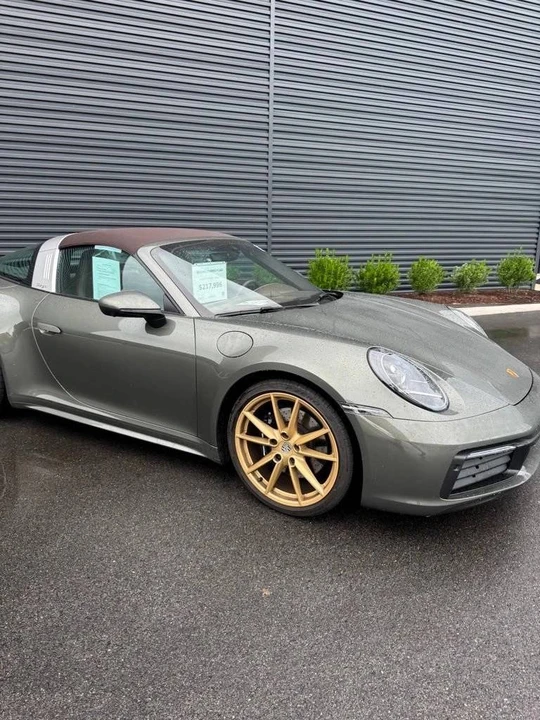 2023 Porsche 992 Targa 4 & 4S - Image 3 of 5
