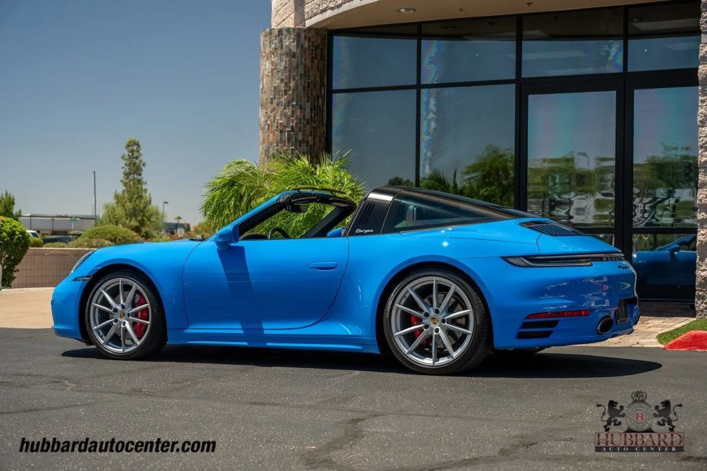 2023 Porsche 992 Targa 4 & 4S - Image 6 of 12