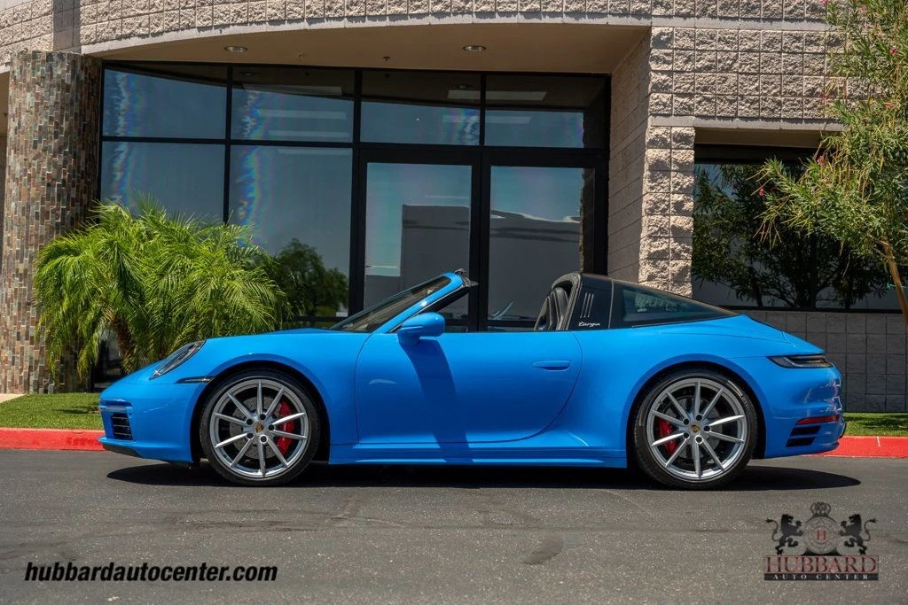 2023 Porsche 992 Targa 4 & 4S - Image 5 of 12
