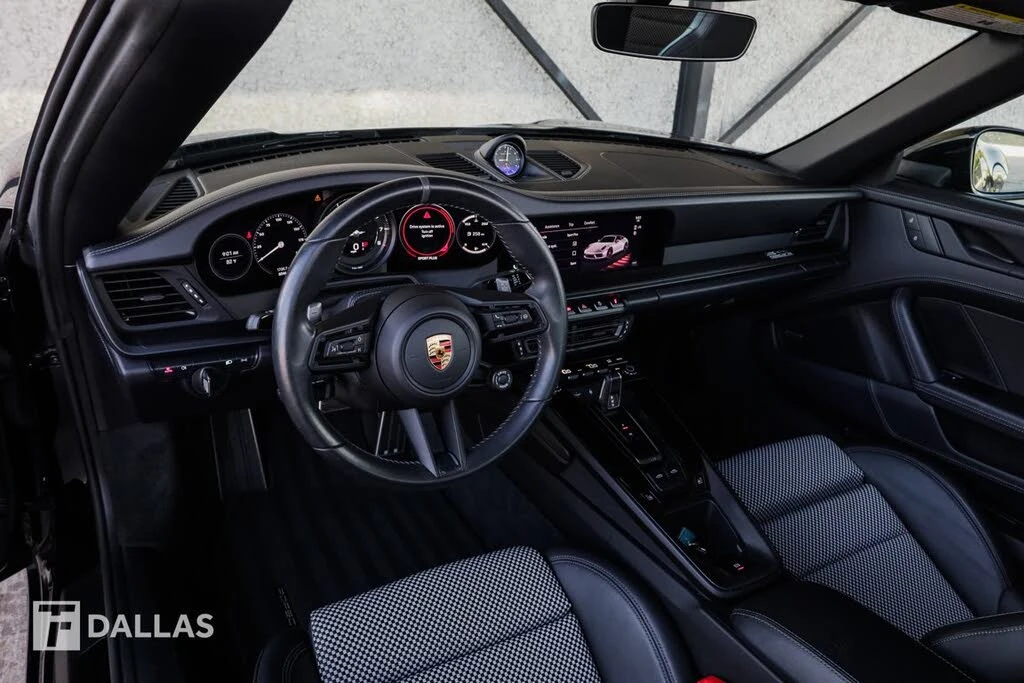 2023 Porsche 992 Targa 4 & 4S - Image 27 of 31