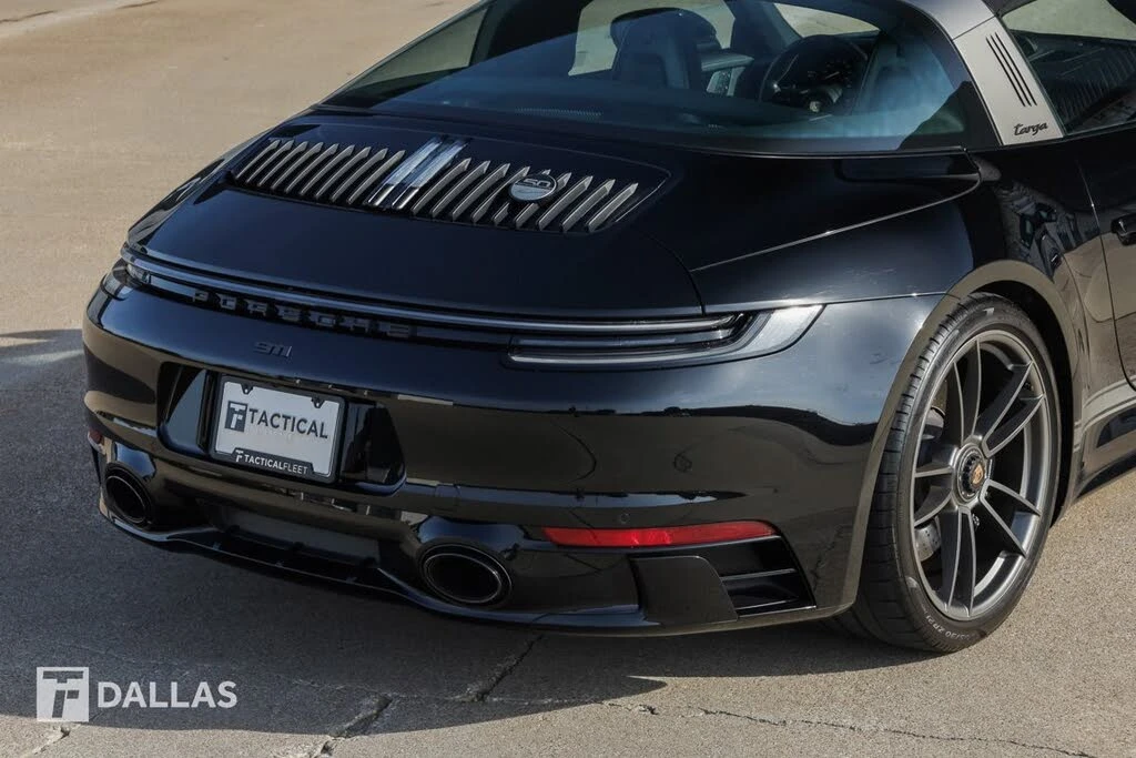 2023 Porsche 992 Targa 4 & 4S - Image 16 of 31