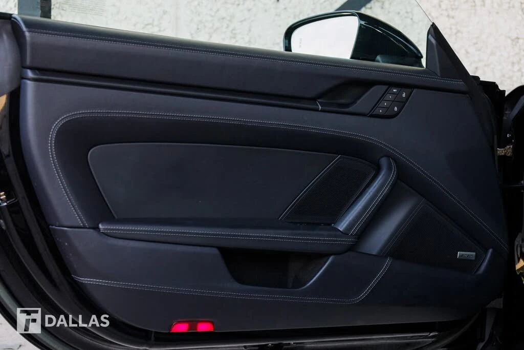 2023 Porsche 992 Targa 4 & 4S - Image 23 of 31