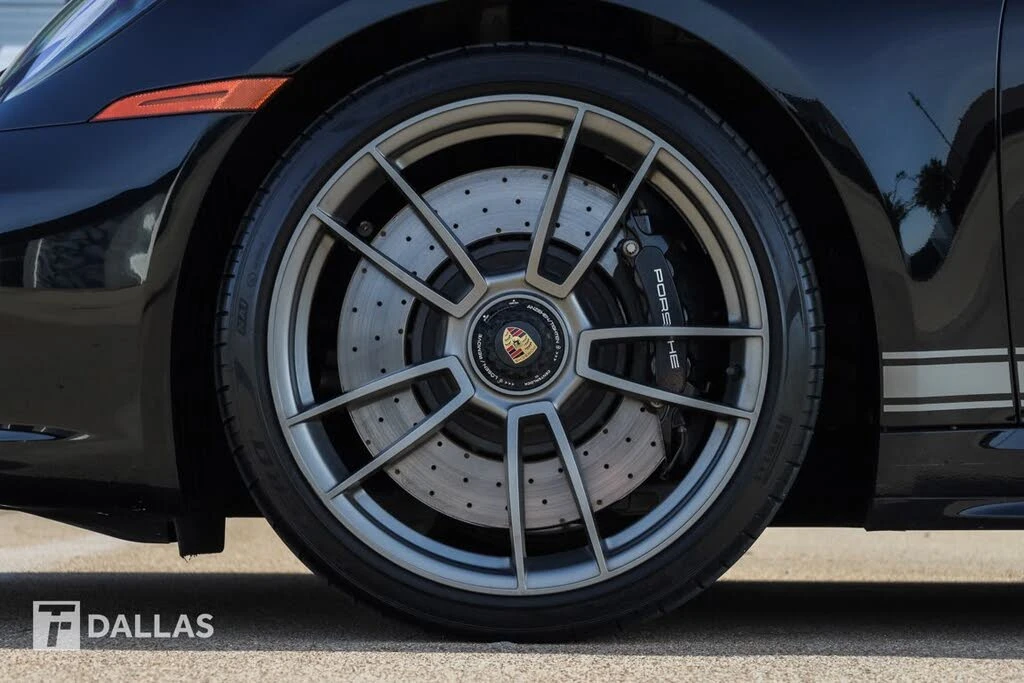 2023 Porsche 992 Targa 4 & 4S - Image 8 of 31