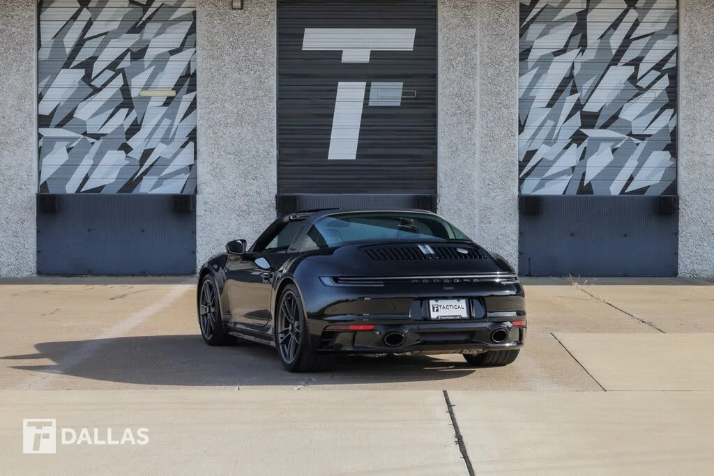 2023 Porsche 992 Targa 4 & 4S - Image 11 of 31