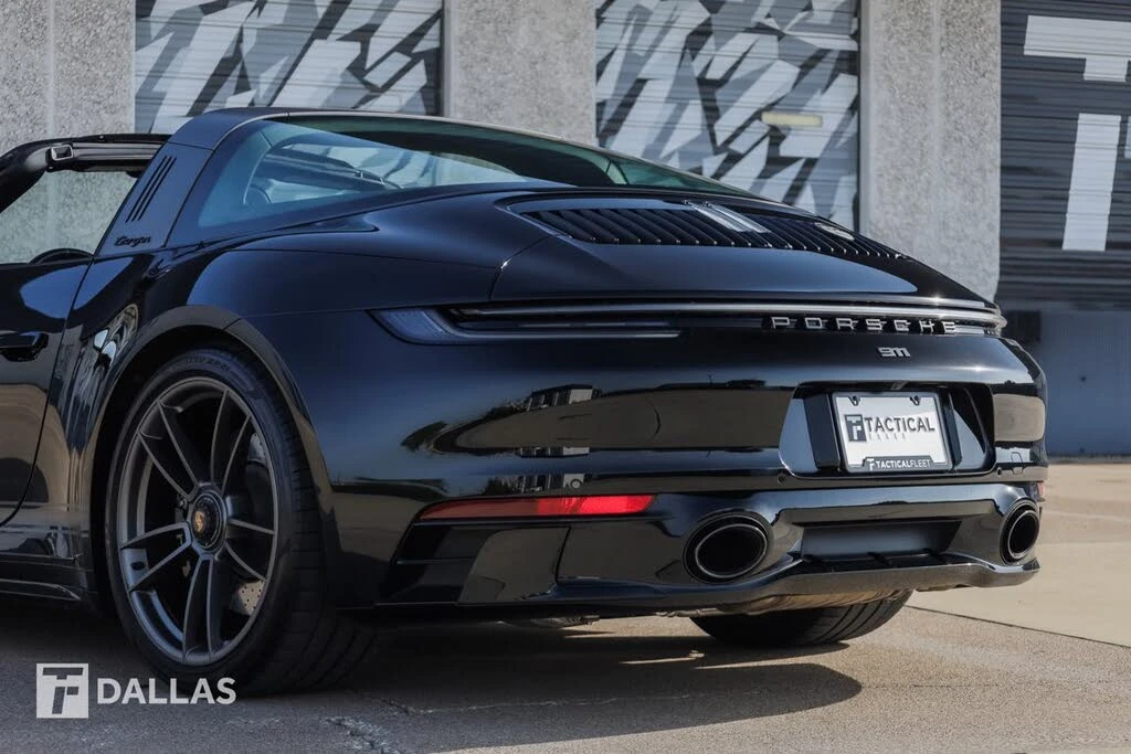 2023 Porsche 992 Targa 4 & 4S - Image 12 of 31