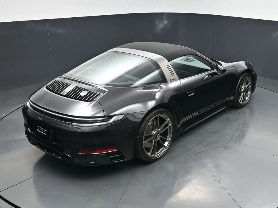 2023 Porsche 992 Targa 4 & 4S - Image 18 of 31