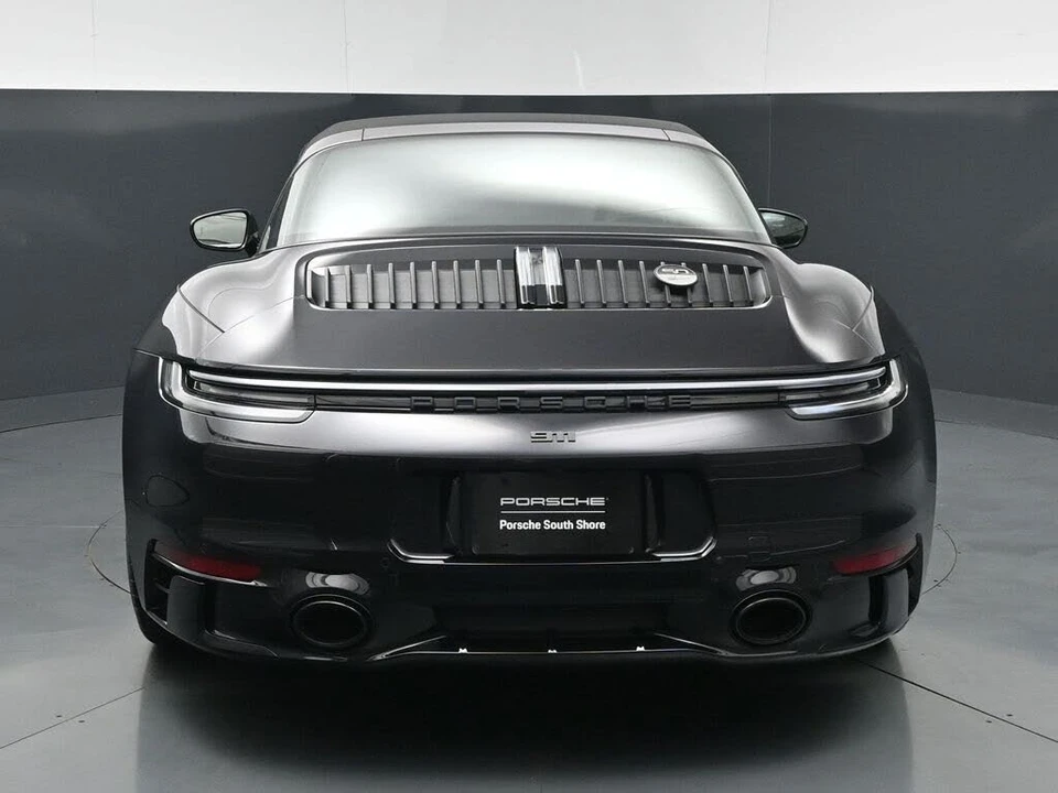 2023 Porsche 992 Targa 4 & 4S - Image 9 of 31
