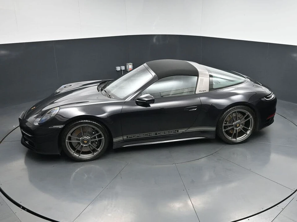 2023 Porsche 992 Targa 4 & 4S - Image 15 of 31