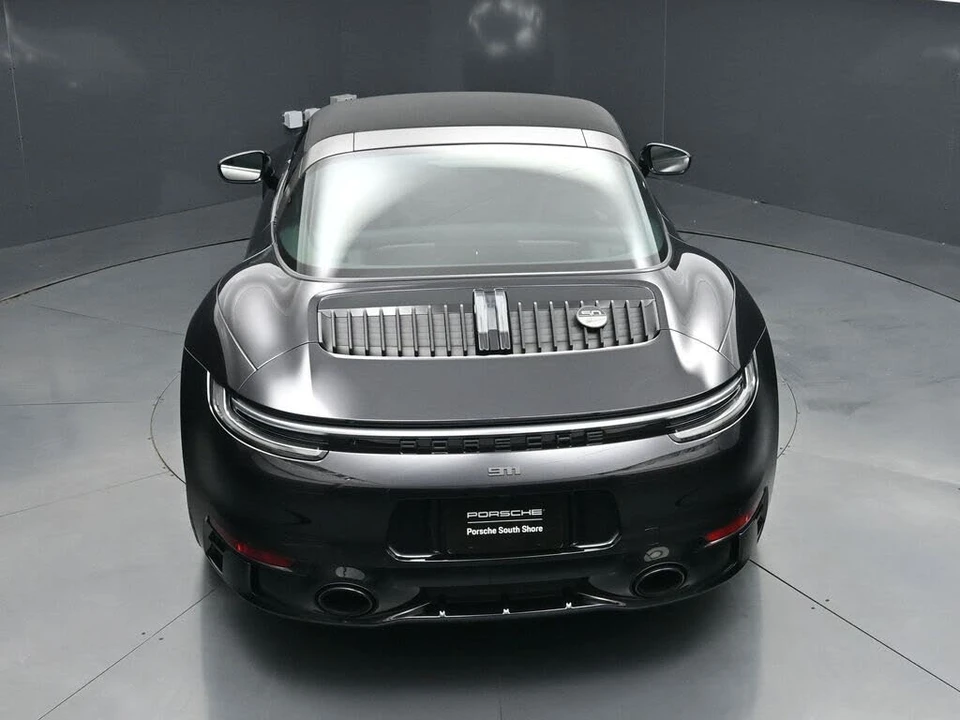 2023 Porsche 992 Targa 4 & 4S - Image 17 of 31