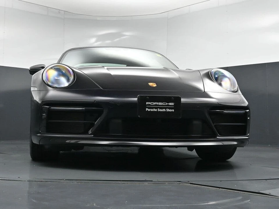 2023 Porsche 992 Targa 4 & 4S - Image 29 of 31