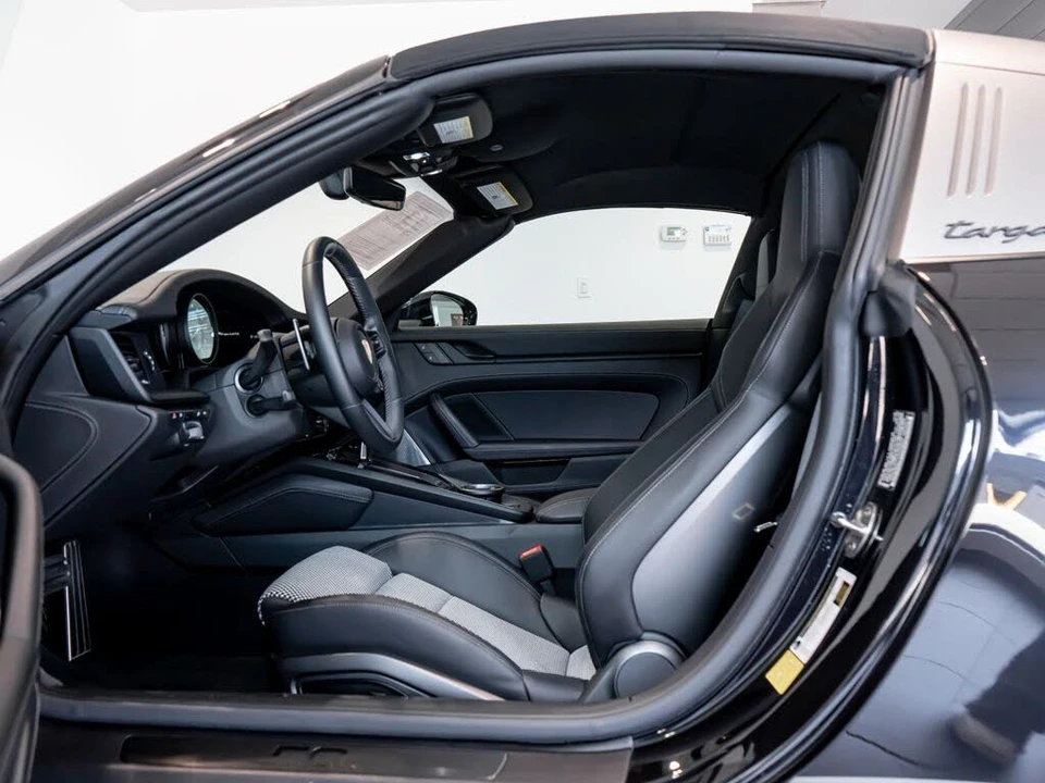 2023 Porsche 992 Targa 4 & 4S - Image 5 of 31