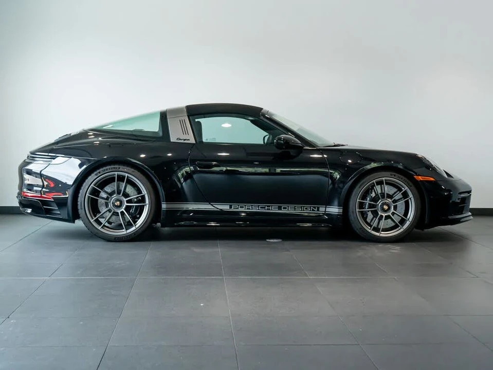 2023 Porsche 992 Targa 4 & 4S - Image 8 of 31