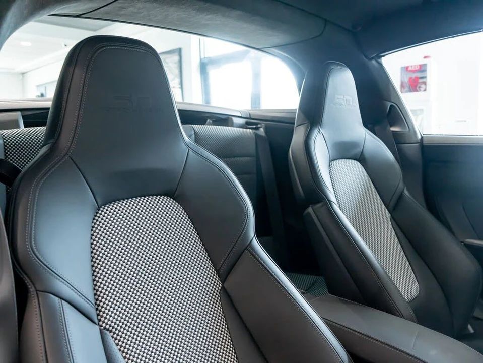 2023 Porsche 992 Targa 4 & 4S - Image 27 of 31