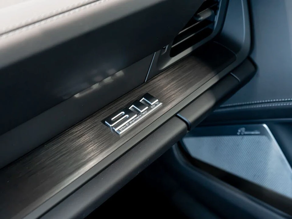 2023 Porsche 992 Targa 4 & 4S - Image 23 of 31