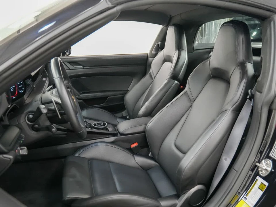 2023 Porsche 992 Targa 4 & 4S - Image 5 of 31