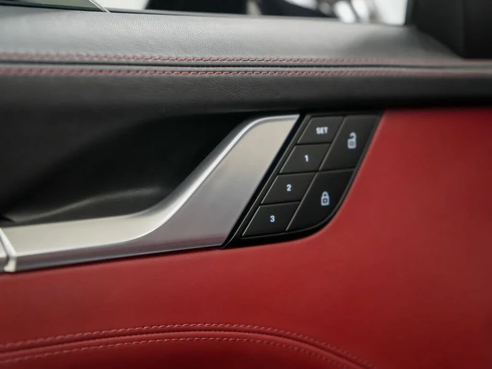 2023 Porsche 992 Turbo - Image 19 of 31