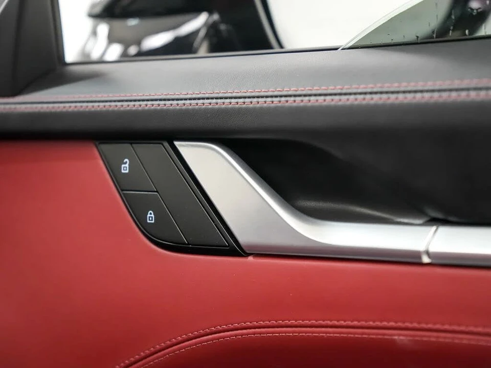 2023 Porsche 992 Turbo - Image 15 of 31