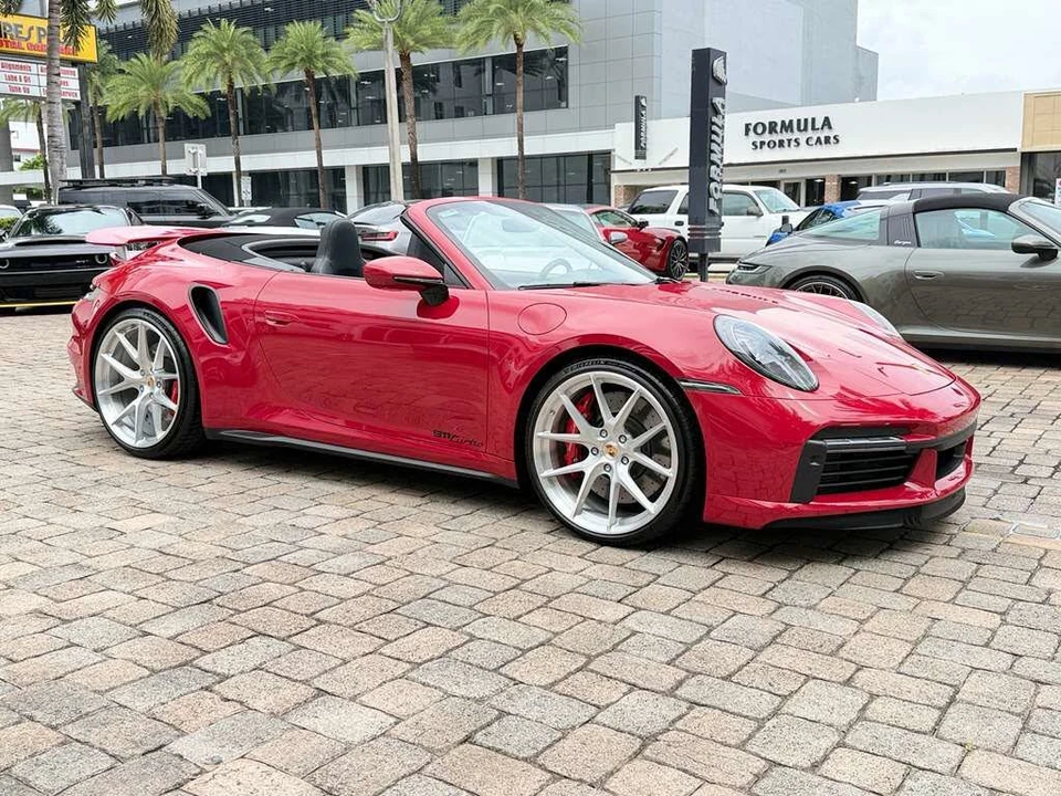 2023 Porsche 992 Turbo - Image 8 of 31