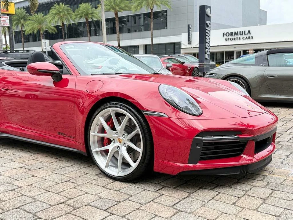 2023 Porsche 992 Turbo - Image 7 of 31