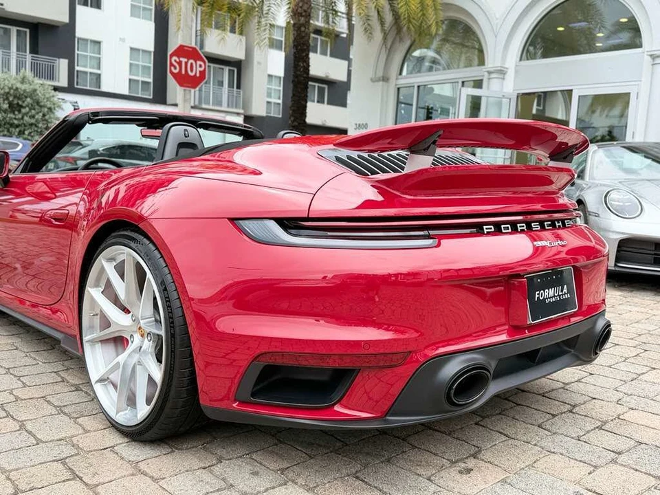 2023 Porsche 992 Turbo - Image 17 of 31