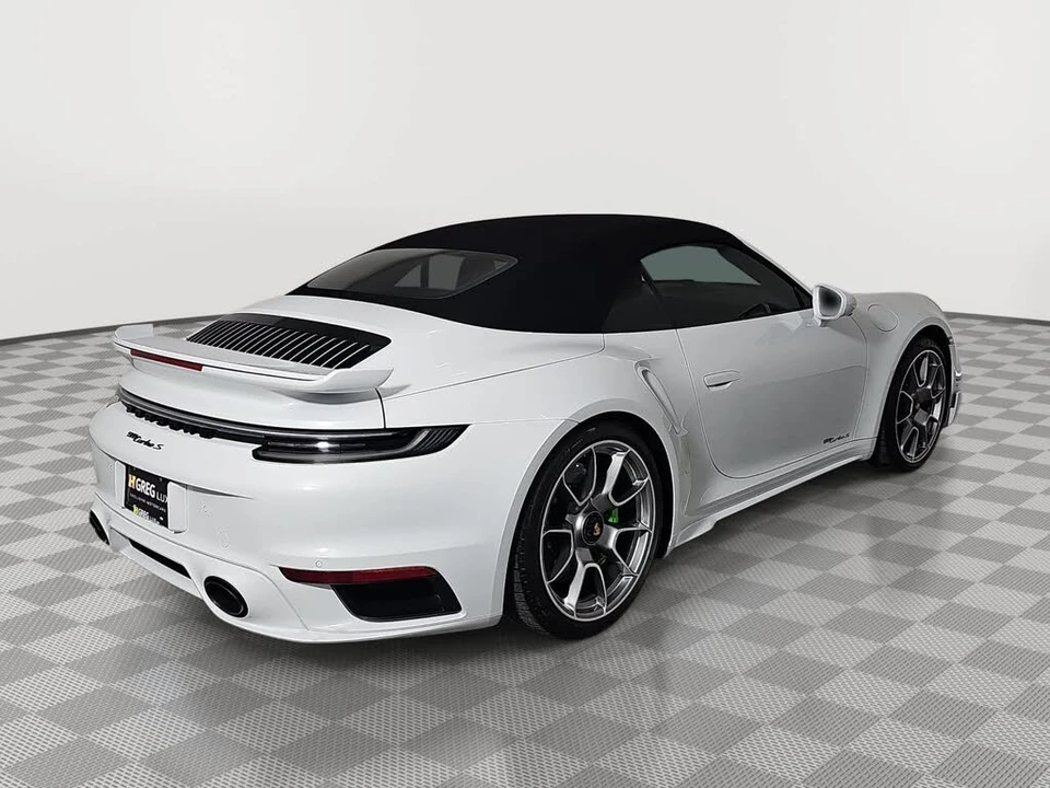 2023 Porsche 992 Turbo - Image 8 of 31
