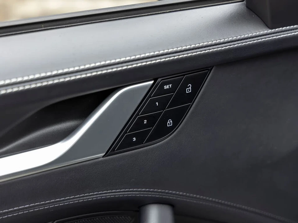 2023 Porsche 992 Turbo - Image 26 of 31