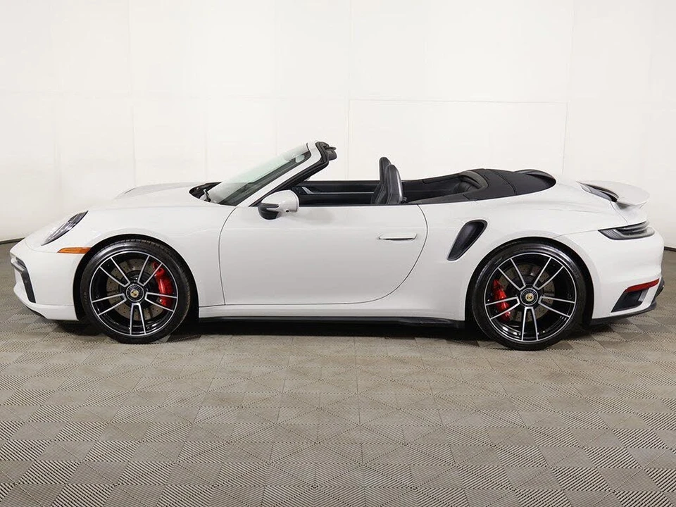 2023 Porsche 992 Turbo - Image 19 of 31