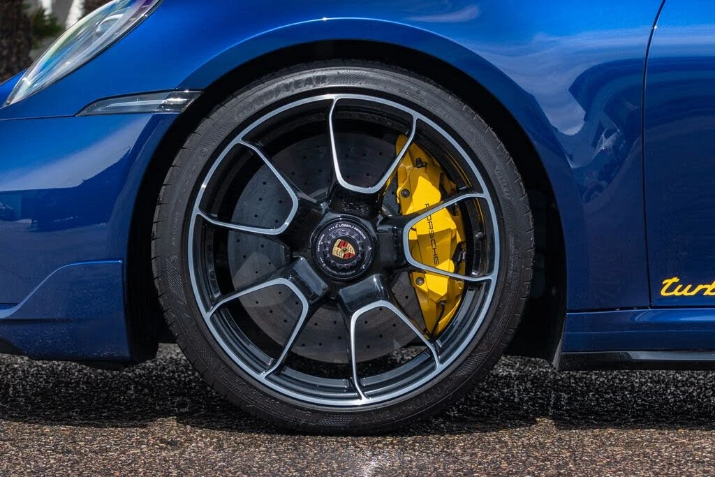 2023 Porsche 992 Turbo - Image 7 of 31